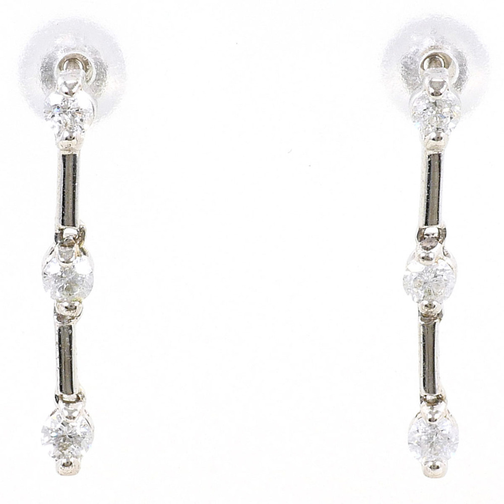 18K (18-karat white gold) earrings with 0.15ct diamonds, total weight 1.0g, j...